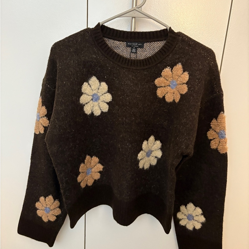Daisy Embroidered Sweater